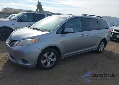 2011 Toyota Sienna Le V6 from USA, damaged, VIN 5TDKK3DC9BS113308